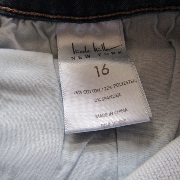 Nicole Miller SoHo High Rise Jean Shorts 16 Cuffed Medium Wash Stretch Classic - Picture 8 of 8